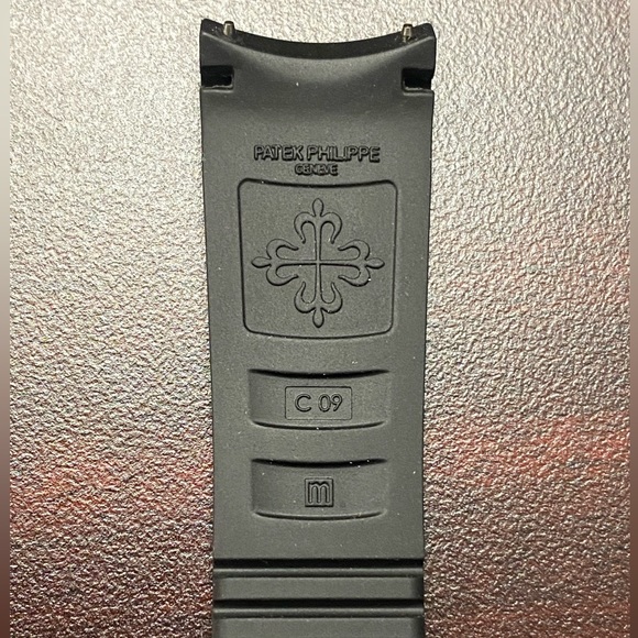 Patek Philippe Black Rubber Strap - Picture 4 of 4
